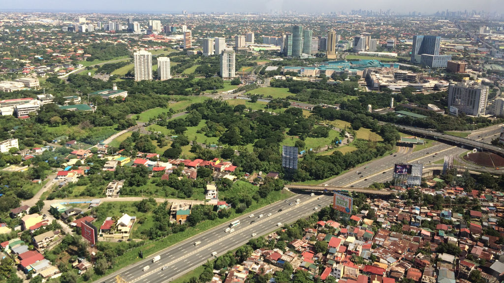 Philippine senator calls for investigation of foreigners from the online gambling industry living in gated complexes