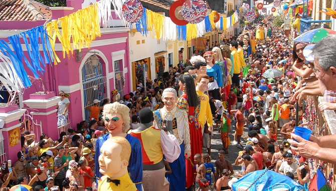 Brazil: Operators take center stage at Olinda Carnival