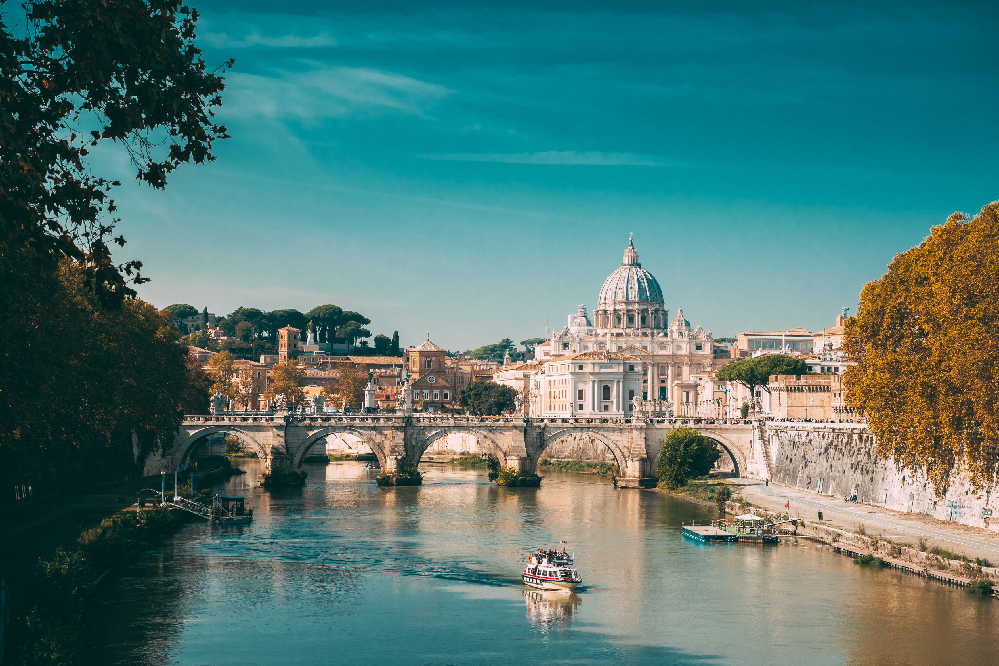 Italy activates €100 weekly cash top-up limit for online gaming accounts